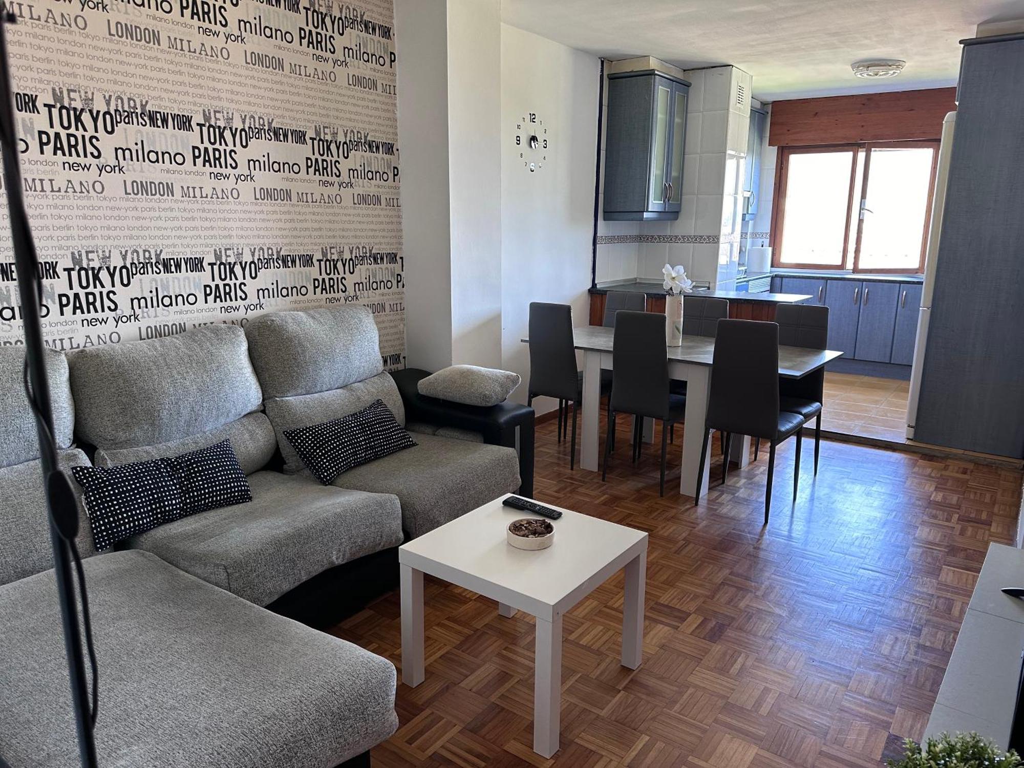 Acogedor Apartamento Con Vistas A La Catedral Y Parking Oviedo Exterior foto