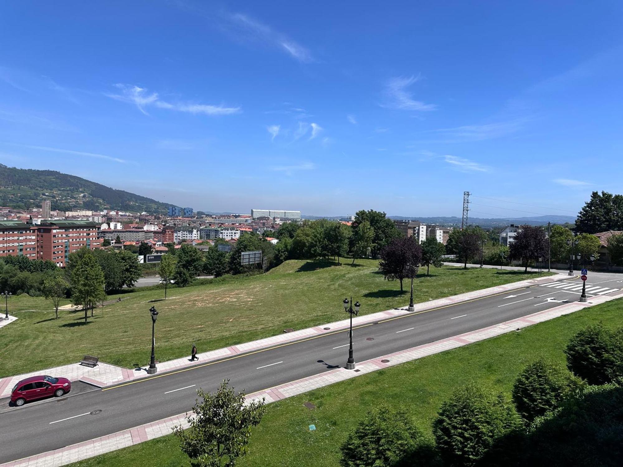 Acogedor Apartamento Con Vistas A La Catedral Y Parking Oviedo Exterior foto